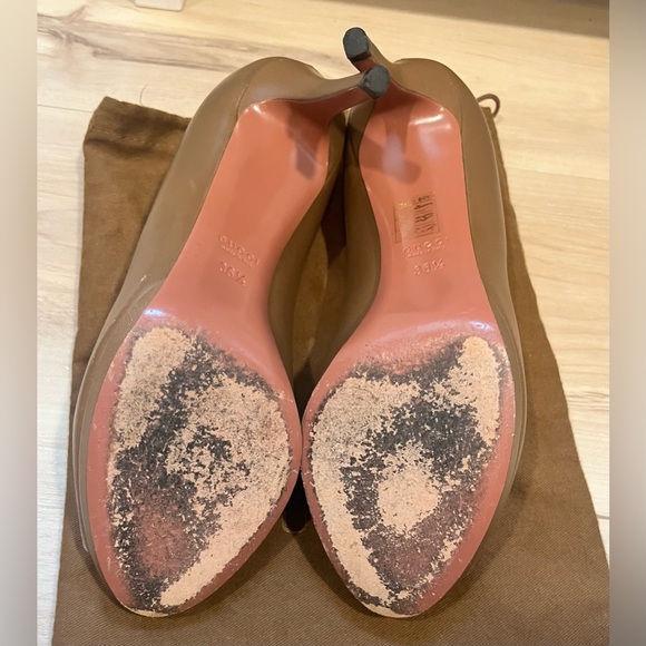 Gucci - Authentic Lamb Skin Leather Heals - Picture 5 of 15